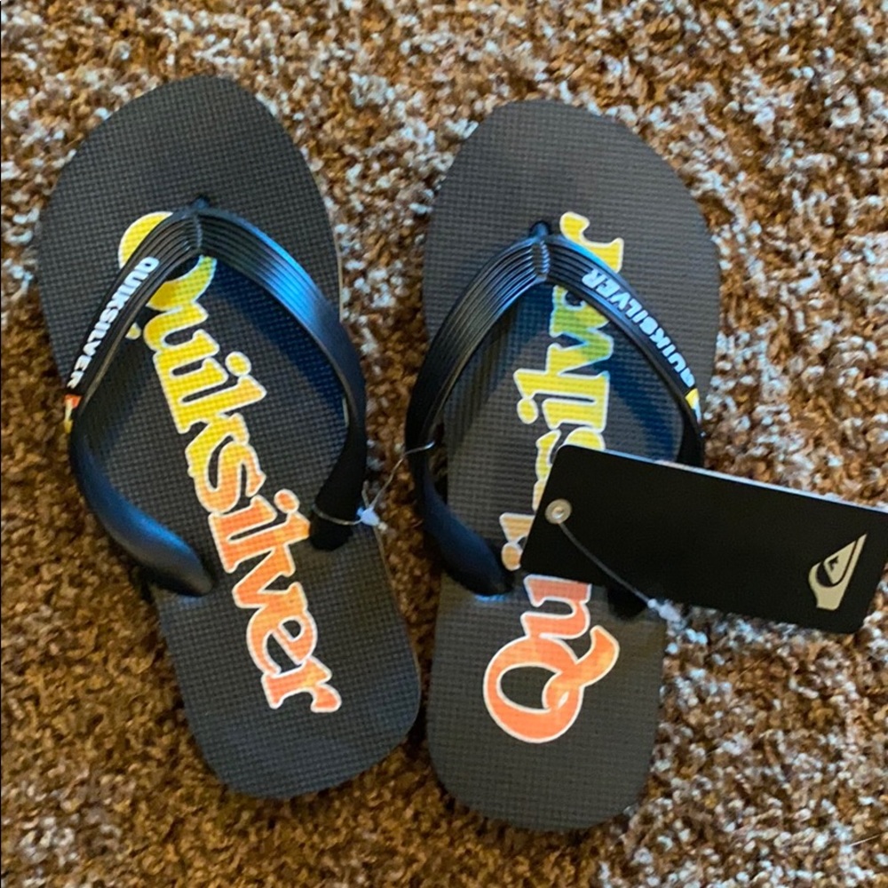 Boys quicksilver new flip flop black size 1